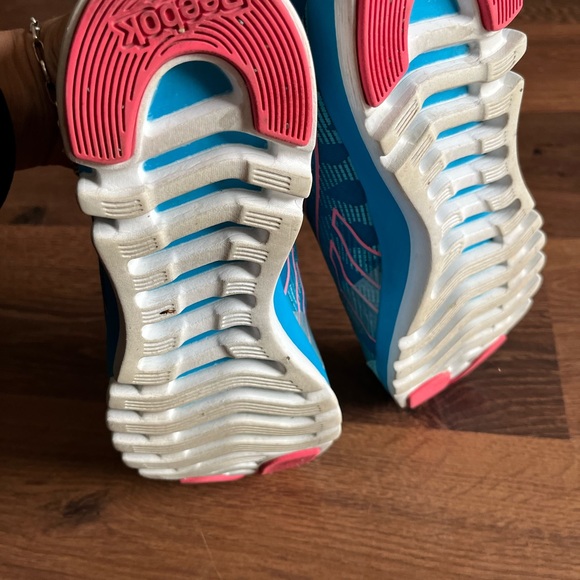 Reebok runners - Picture 6 of 6